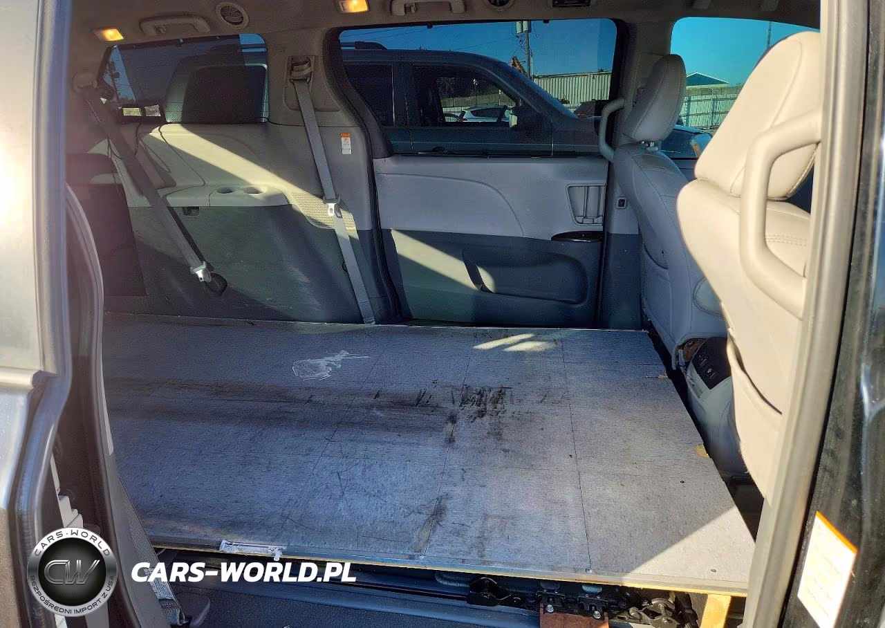 2019 Toyota Sienna Xle 8-Passenger VIN:5TDYZ3DC1KS990008 - 11