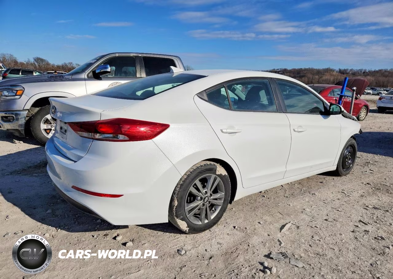 2017 Hyundai Elantra Se VIN:5NPD84LF9HH212749 - 3