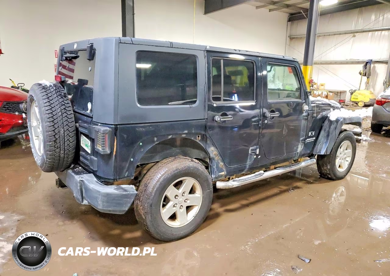 2009 Jeep Wrangler Unlimited X VIN:1J4GA39109L727363 - 3