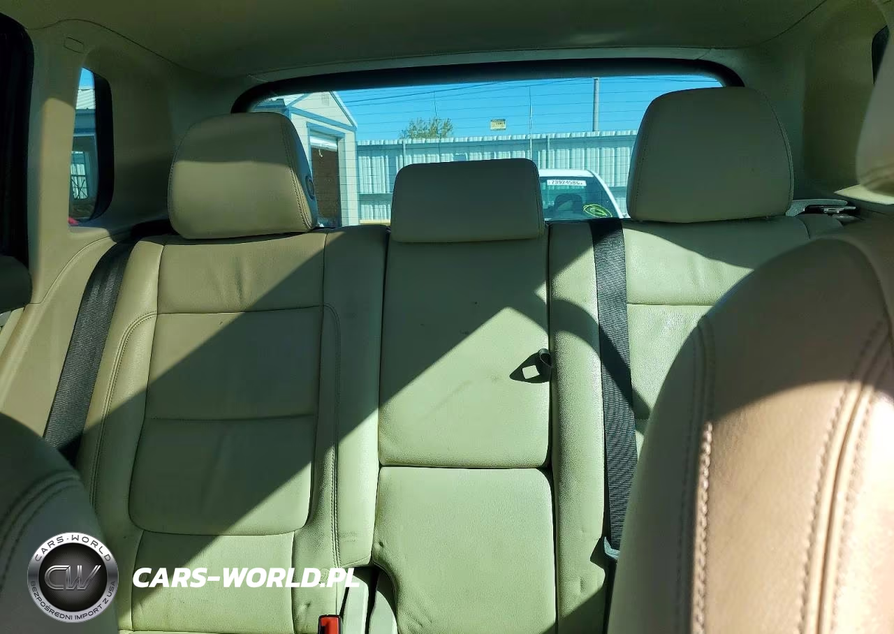 2013 Volkswagen Tiguan S VIN:WVGAV7AX5DW545085 - 10