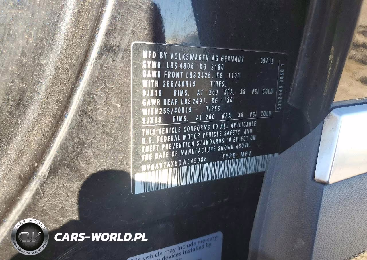 2013 Volkswagen Tiguan S VIN:WVGAV7AX5DW545085 - 13