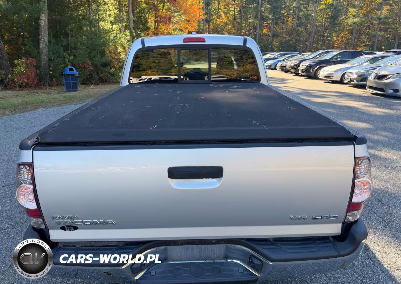 2010 Toyota Tacoma V6 VIN:5TEUU4EN1AZ720068 - 12