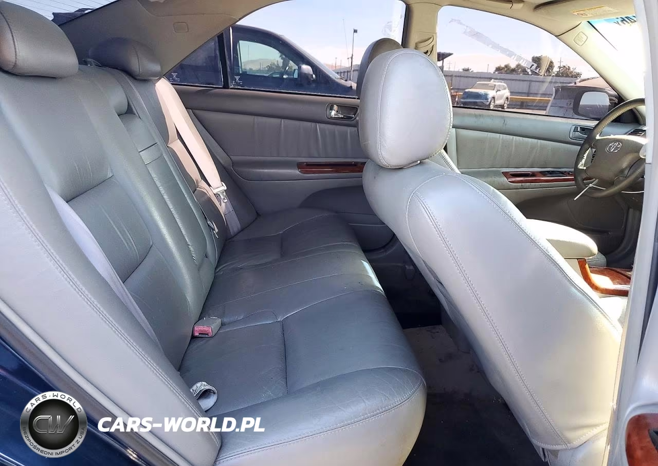 2002 Toyota Camry VIN:4T1BE30KX2U625722 - 10