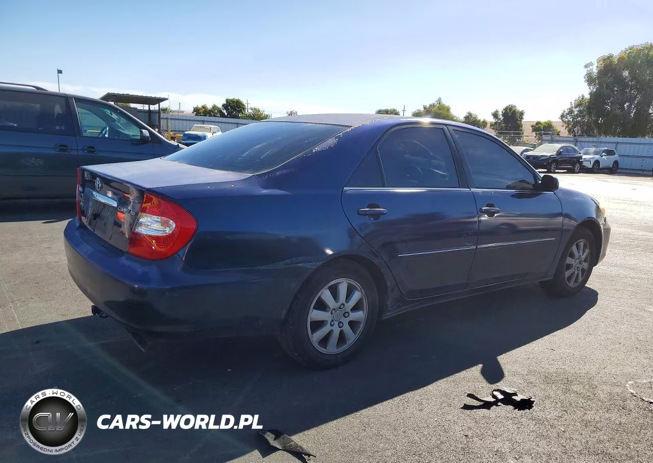2002 Toyota Camry VIN:4T1BE30KX2U625722 - 3