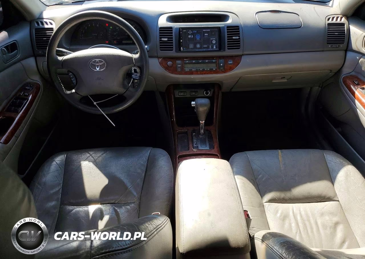 2002 Toyota Camry VIN:4T1BE30KX2U625722 - 8