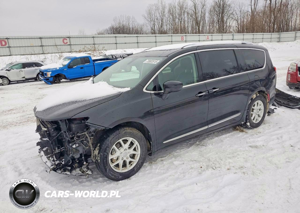2020 Chrysler Pacifica Touring L