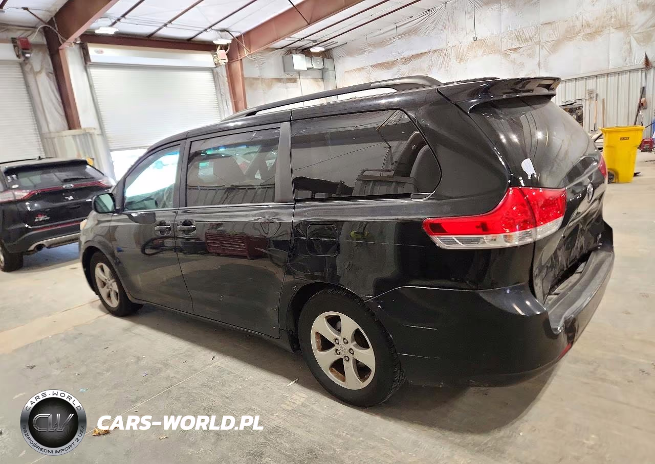 2011 Toyota Sienna Le VIN:5TDKK3DC6BS146590 - 2