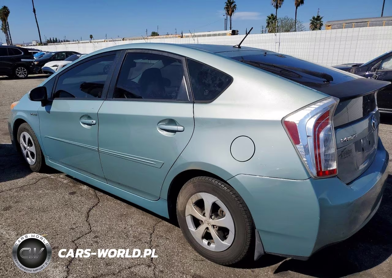 2014 Toyota Prius Two VIN:JTDKN3DU9E1757571 - 2