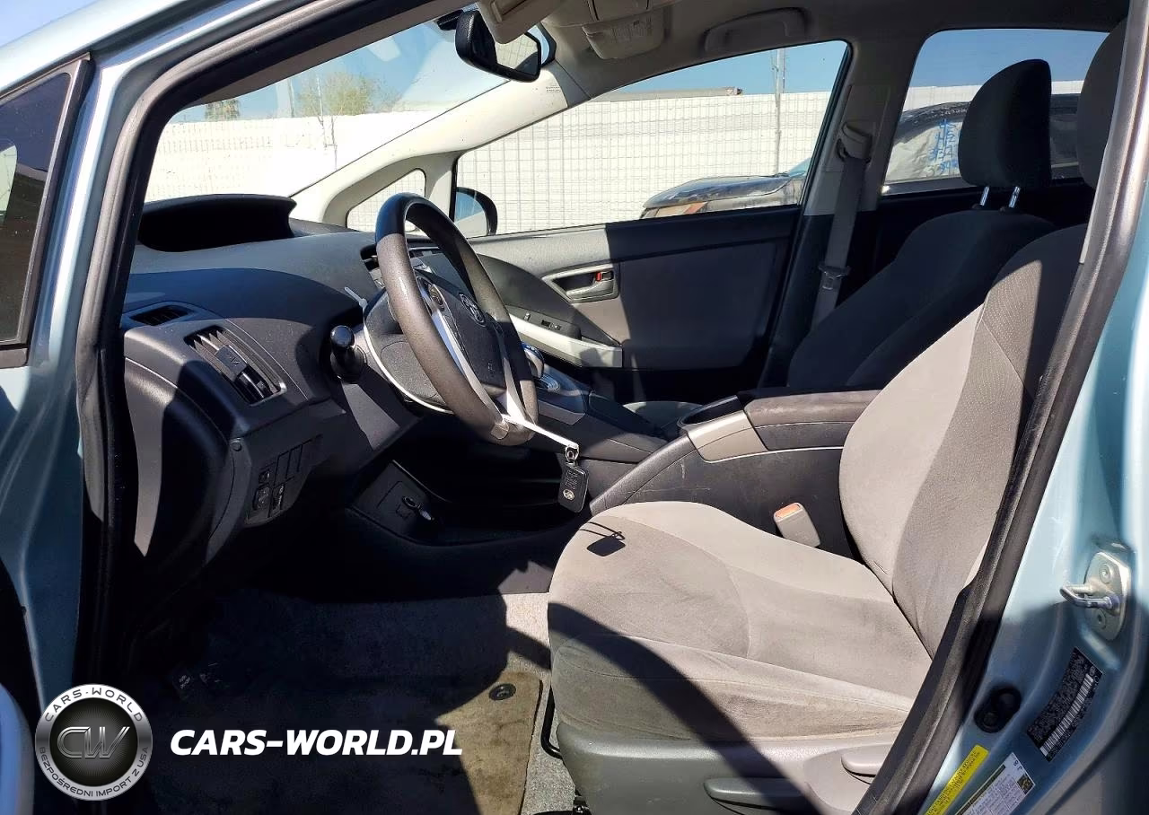 2014 Toyota Prius Two VIN:JTDKN3DU9E1757571 - 7