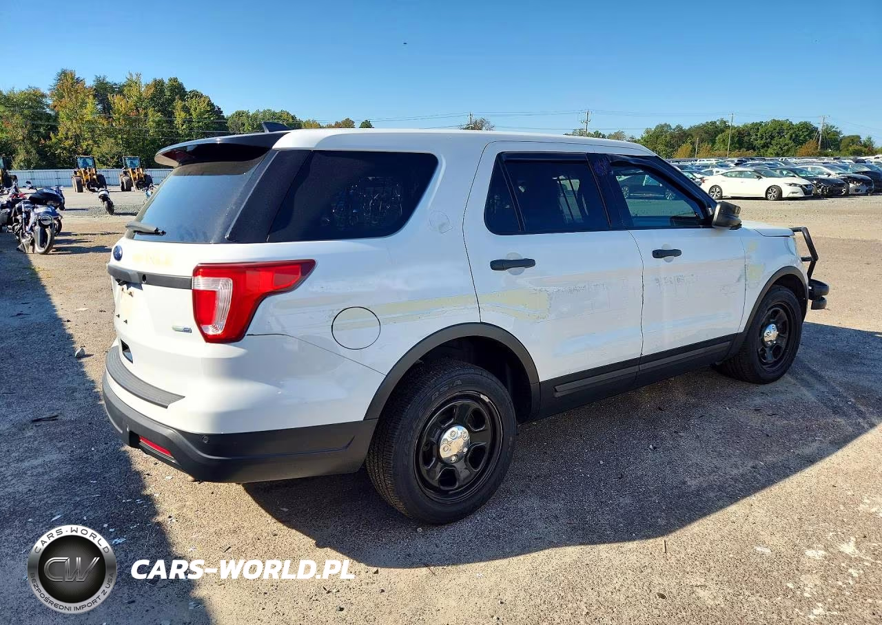 2018 Ford Explorer Police Interceptor VIN:1FM5K8AR1JGB46441 - 3