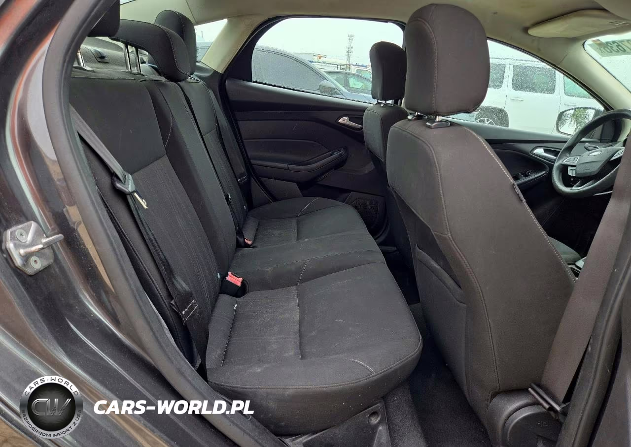 2015 Ford Focus Se VIN:1FADP3F20FL208531 - 10