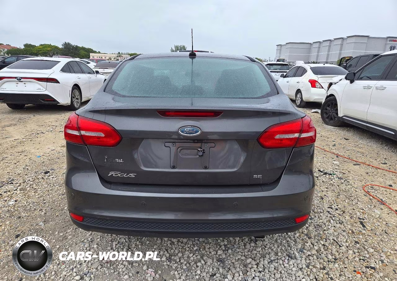 2015 Ford Focus Se VIN:1FADP3F20FL208531 - 6