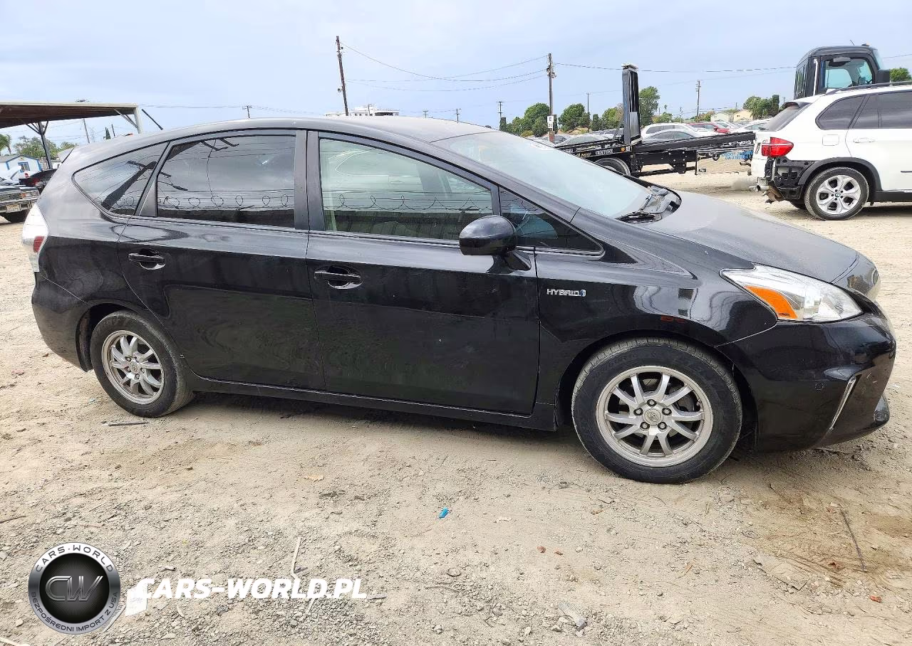 2012 Toyota Prius V Three VIN:JTDZN3EU0C3058683 - 4