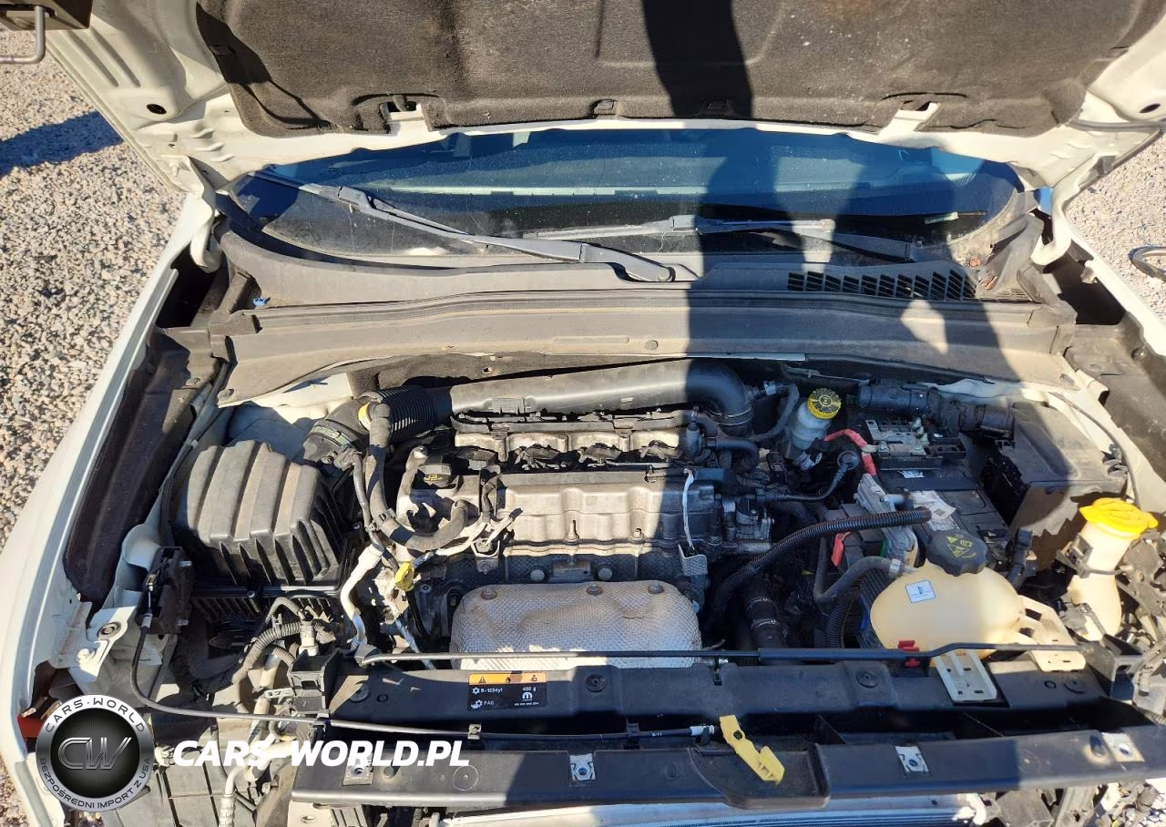 2017 Jeep Renegade Latitude VIN:ZACCJABB3HPE89126 - 12