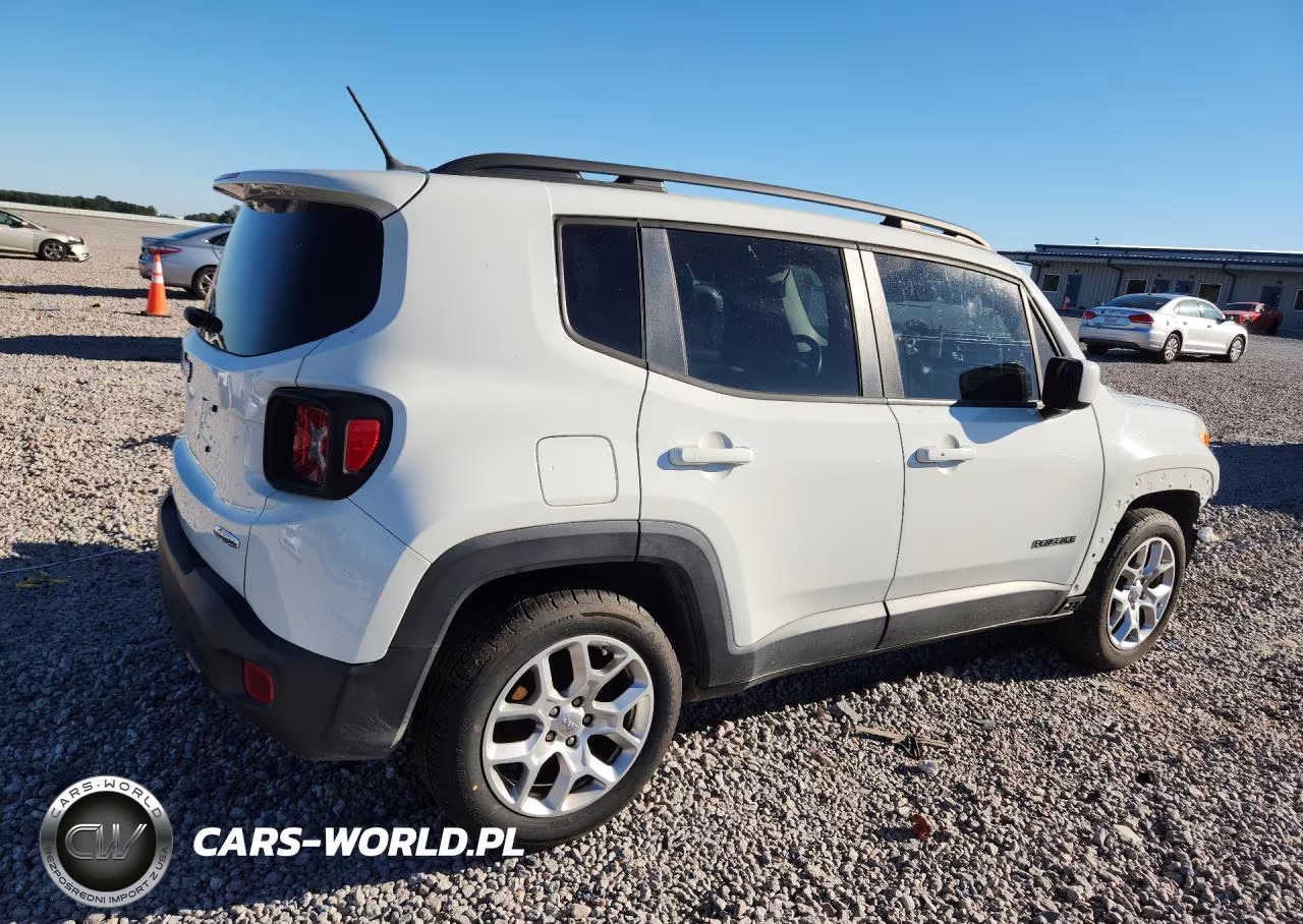 2017 Jeep Renegade Latitude VIN:ZACCJABB3HPE89126 - 3