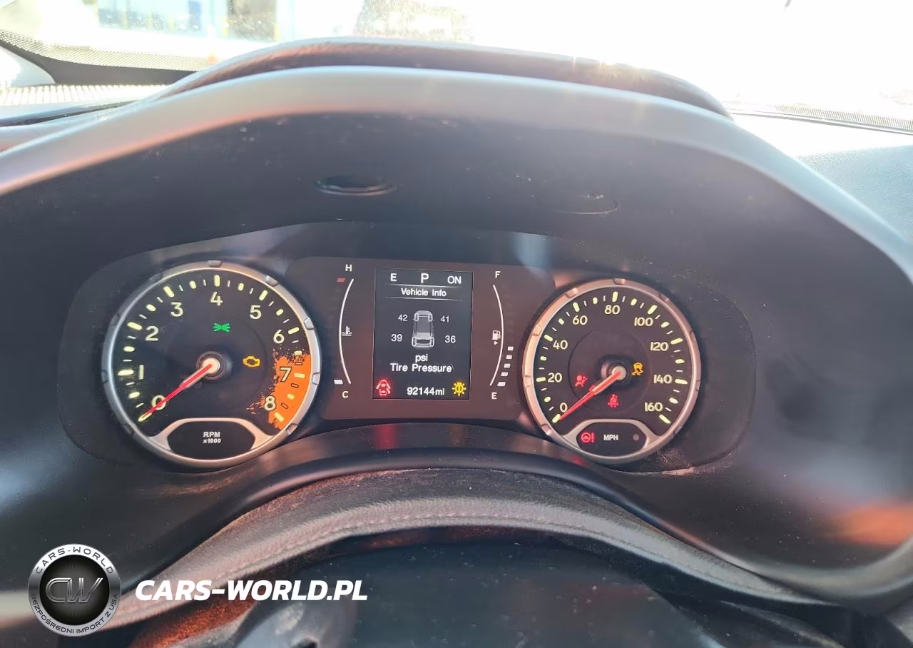 2017 Jeep Renegade Latitude VIN:ZACCJABB3HPE89126 - 9