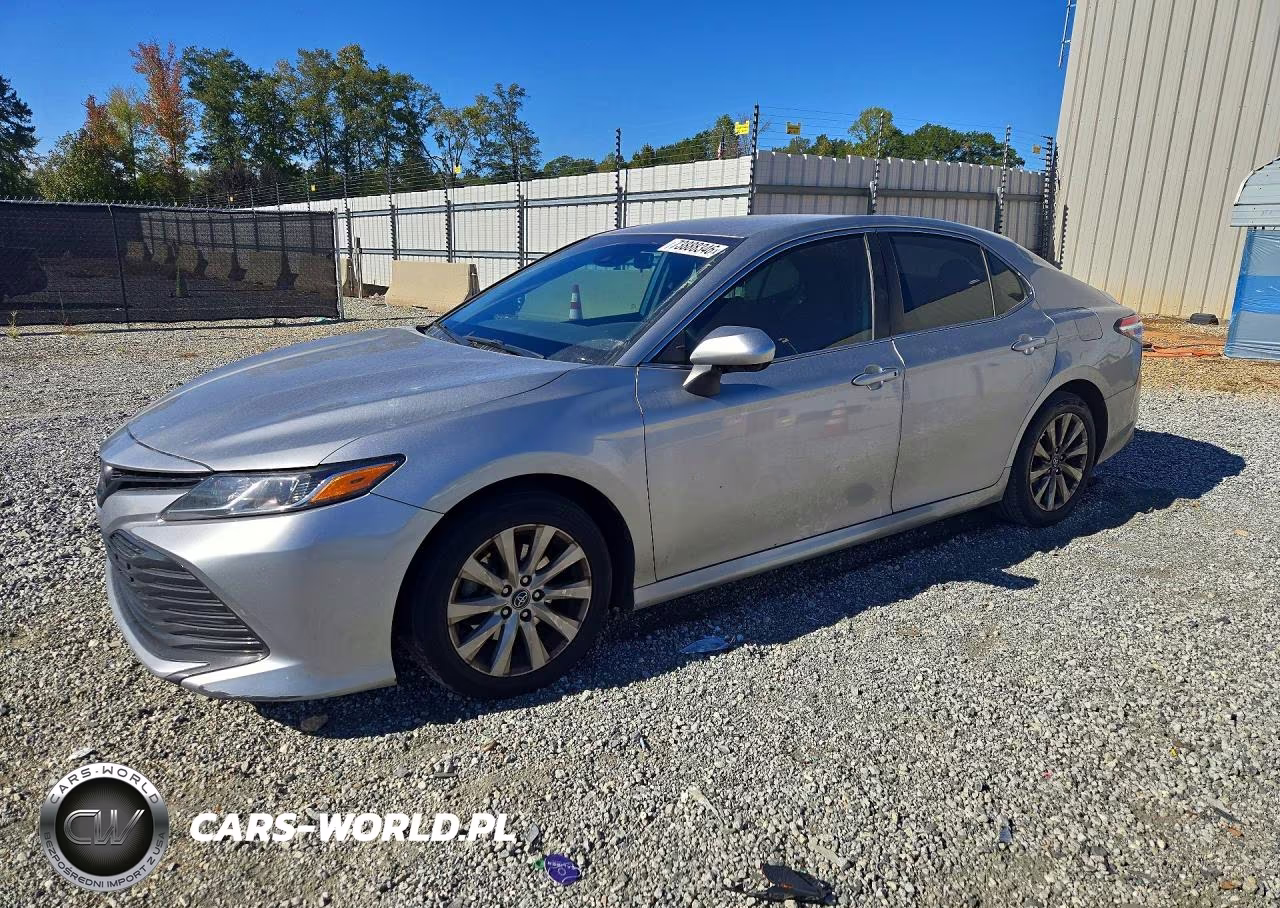 2019 Toyota Camry Le – zdjęcie 1 z 12