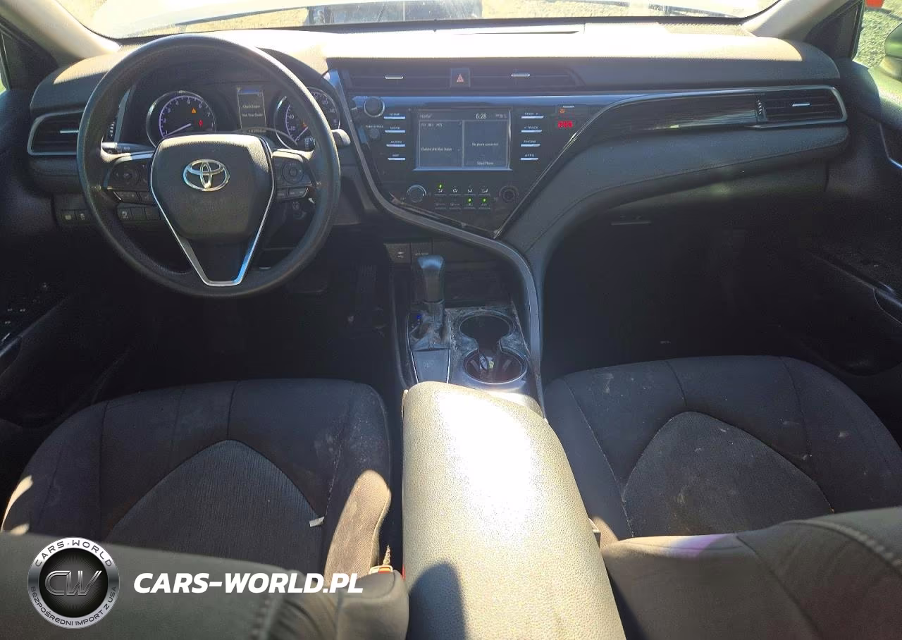 2019 Toyota Camry Le VIN:4T1B11HK3KU763848 - 8