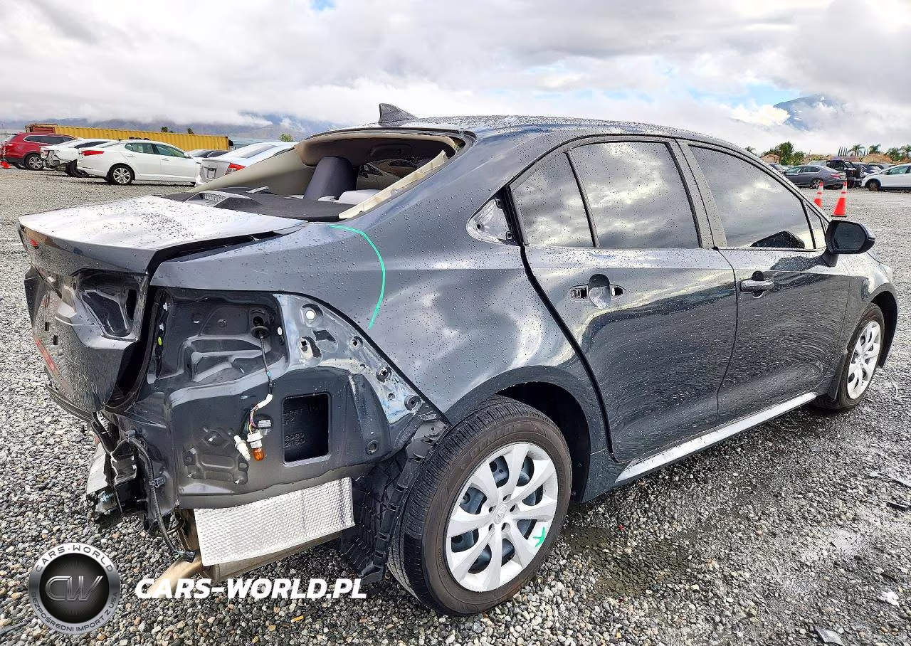 2026 Toyota Corolla Hybrid Le VIN:JTDBCMFE5T3149209 - 3