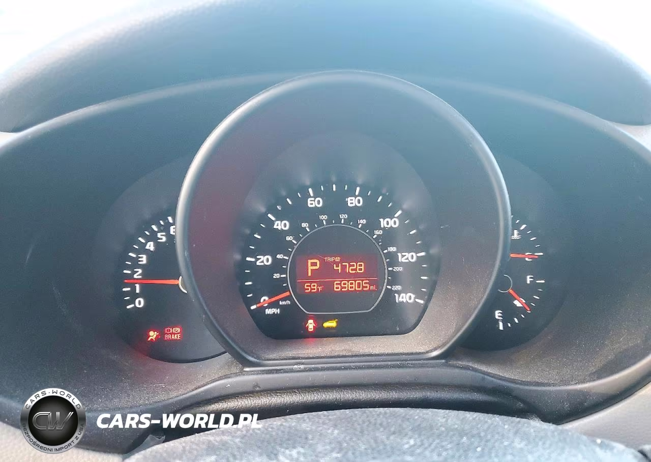 2016 Kia Soul + VIN:KNDJP3A53G7293860 - 9