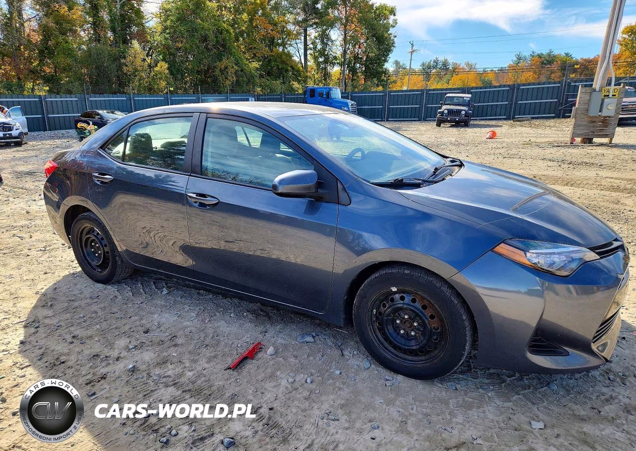 2019 Toyota Corolla Le VIN:2T1BURHE5KC163530 - 4