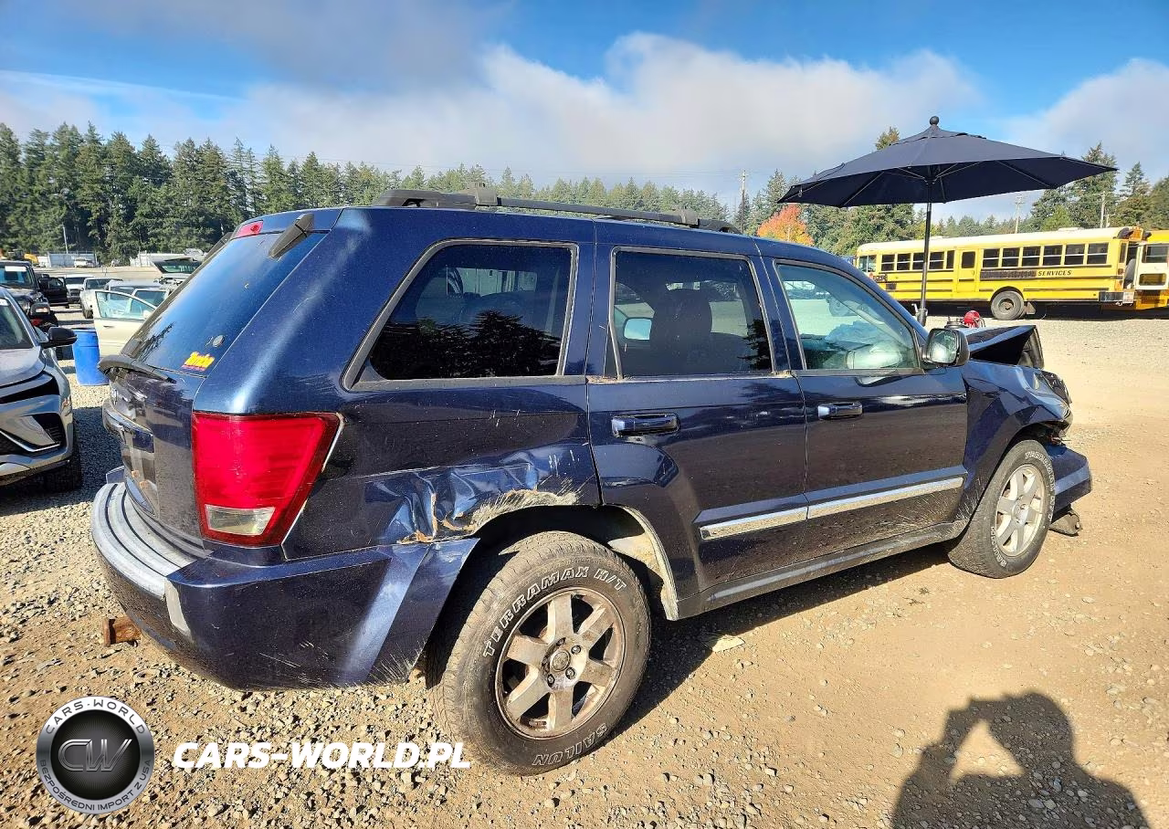 2010 Jeep Grand Cherokee Laredo VIN:1J4PR4GK9AC146099 - 3