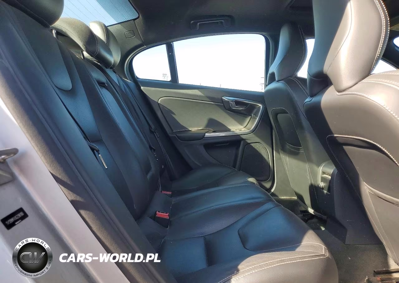 2016 Volvo S60 Premier VIN:YV126MFKXG2396180 - 10