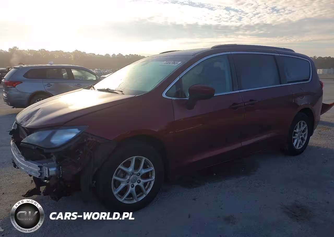 2020 Chrysler Voyager Lxi