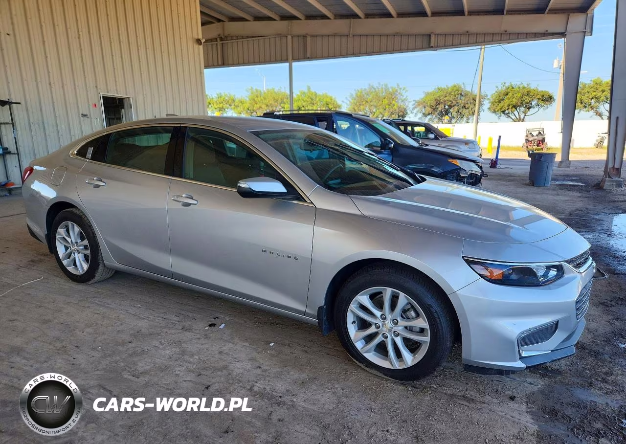 2017 Chevrolet Malibu Lt VIN:1G1ZE5ST1HF293356 - 4