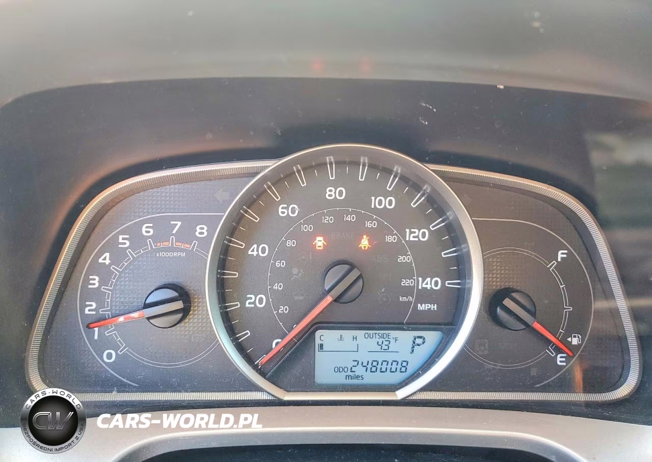 2015 Toyota Rav4 Le VIN:JTMZFREV4FJ033987 - 9