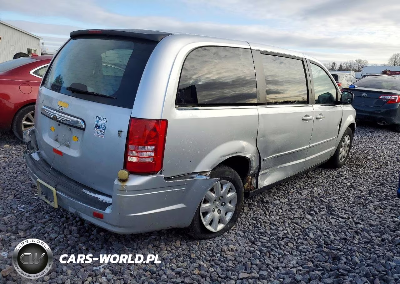 2010 Chrysler Town & Country Lx VIN:2A4RR4DE1AR166457 - 3