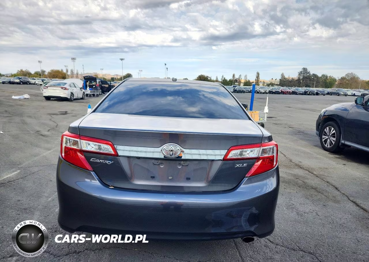 2014 Toyota Camry Xle VIN:4T4BF1FK9ER371245 - 6