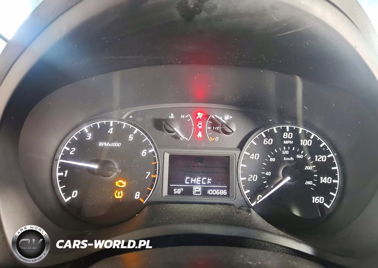 2016 Nissan Sentra S VIN:3N1AB7AP4GY304700 - 9