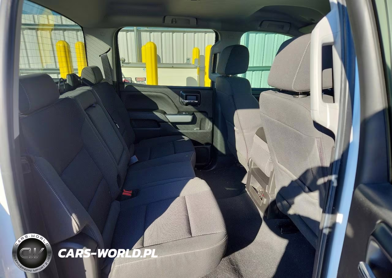 2018 Chevrolet Silverado K1500 Lt VIN:3GCUKREC6JG572917 - 10