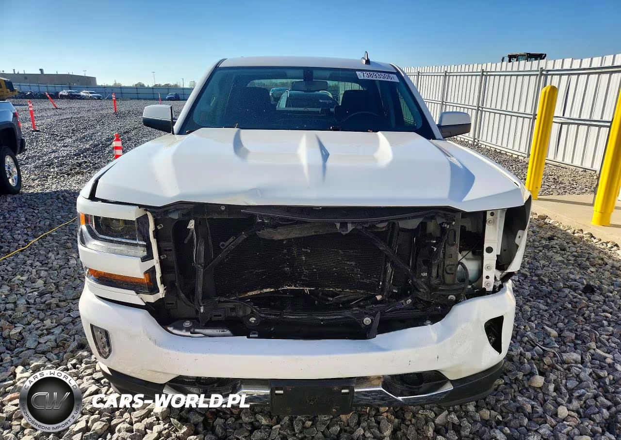 2018 Chevrolet Silverado K1500 Lt VIN:3GCUKREC6JG572917 - 5