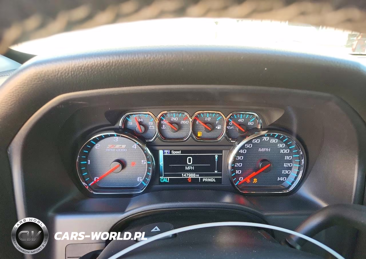 2018 Chevrolet Silverado K1500 Lt VIN:3GCUKREC6JG572917 - 9