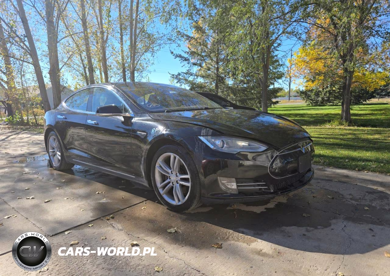 2014 Tesla Model S VIN:5YJSA1H12EFP35855 - 1