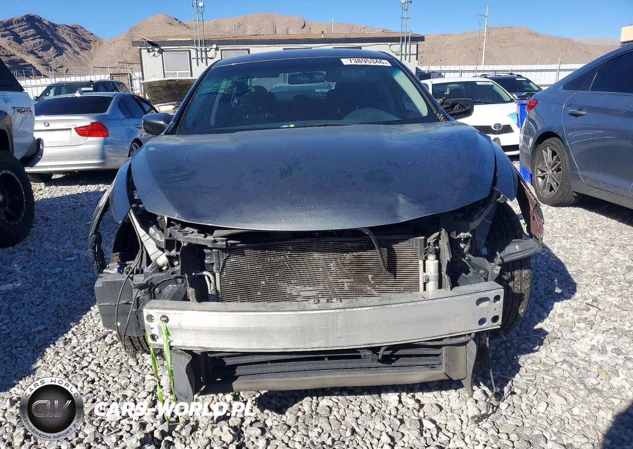 2017 Nissan Altima 2.5 S VIN:1N4AL3AP1HN336463 - 5