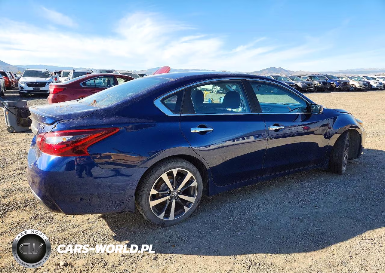2017 Nissan Altima 2.5 Sr VIN:1N4AL3AP0HC168990 - 3