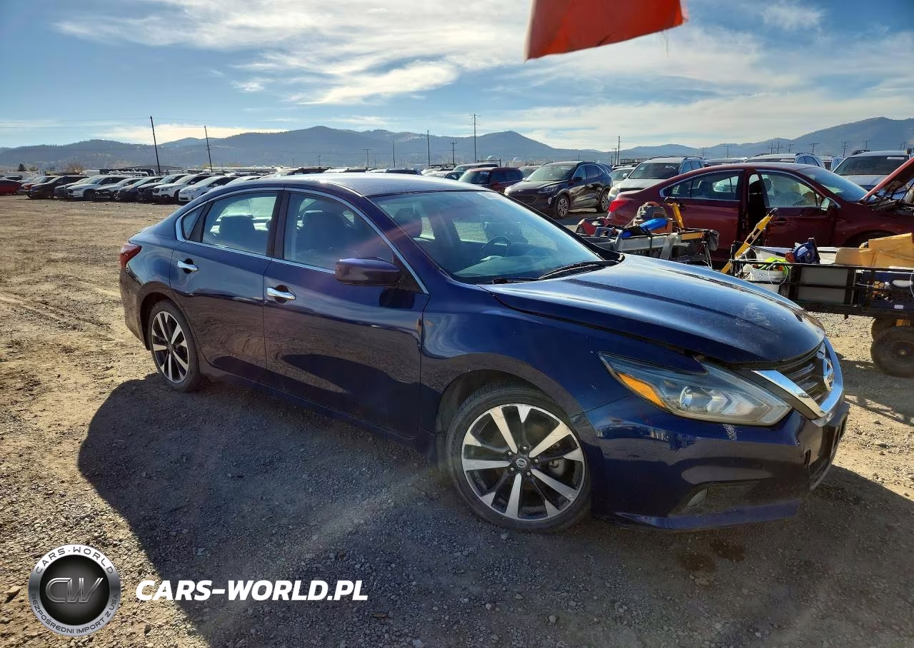 2017 Nissan Altima 2.5 Sr VIN:1N4AL3AP0HC168990 - 4