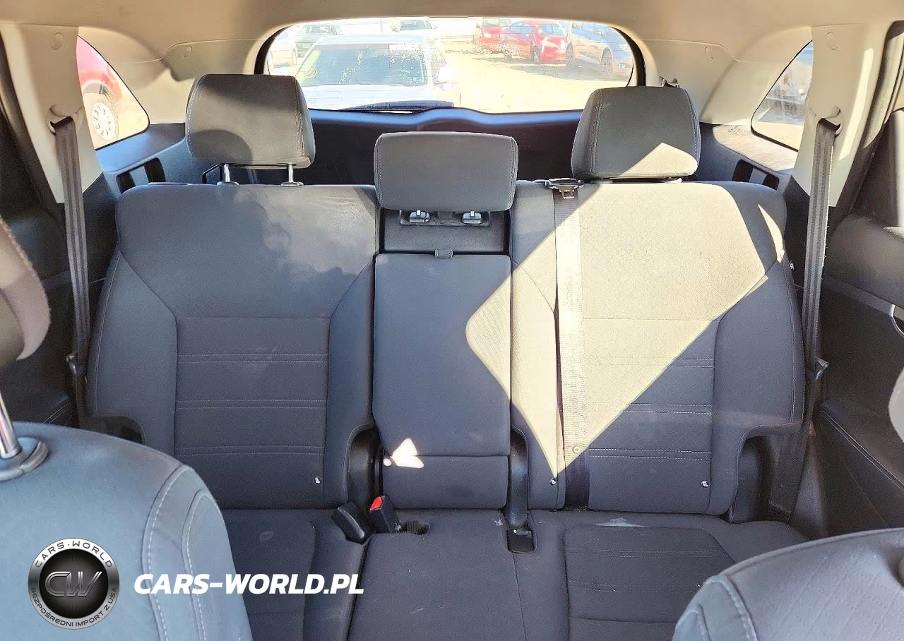 2017 Kia Sorento Lx V6 VIN:5XYPGDA51HG193678 - 10