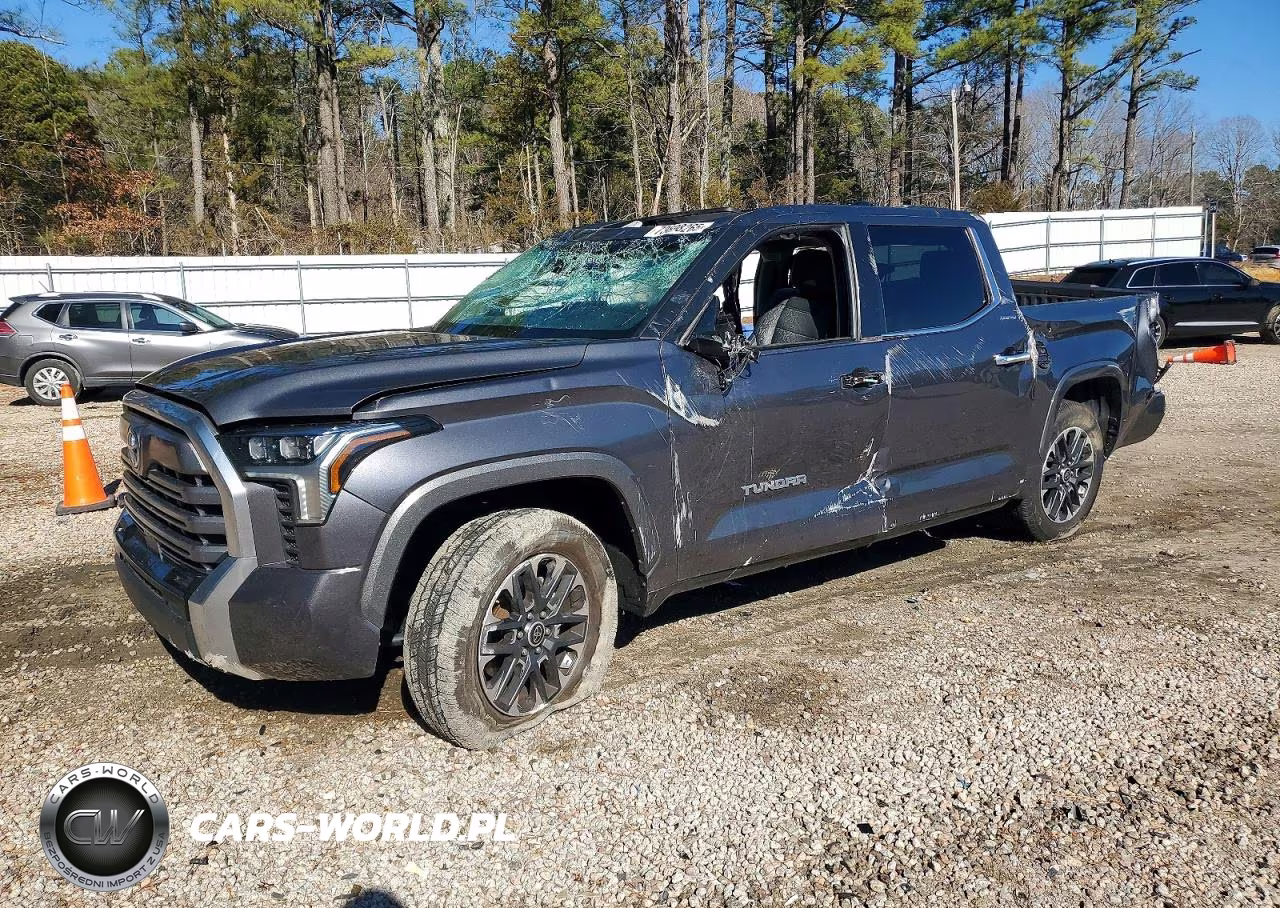 2023 Toyota Tundra Crewmax Limited