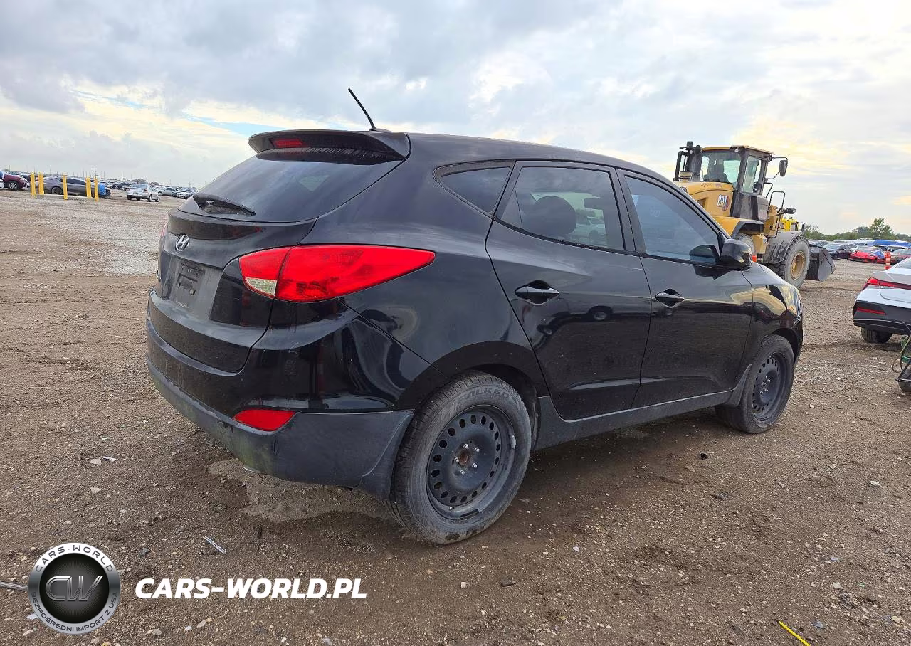 2015 Hyundai Tucson Gls VIN:KM8JT3AF0FU064973 - 3