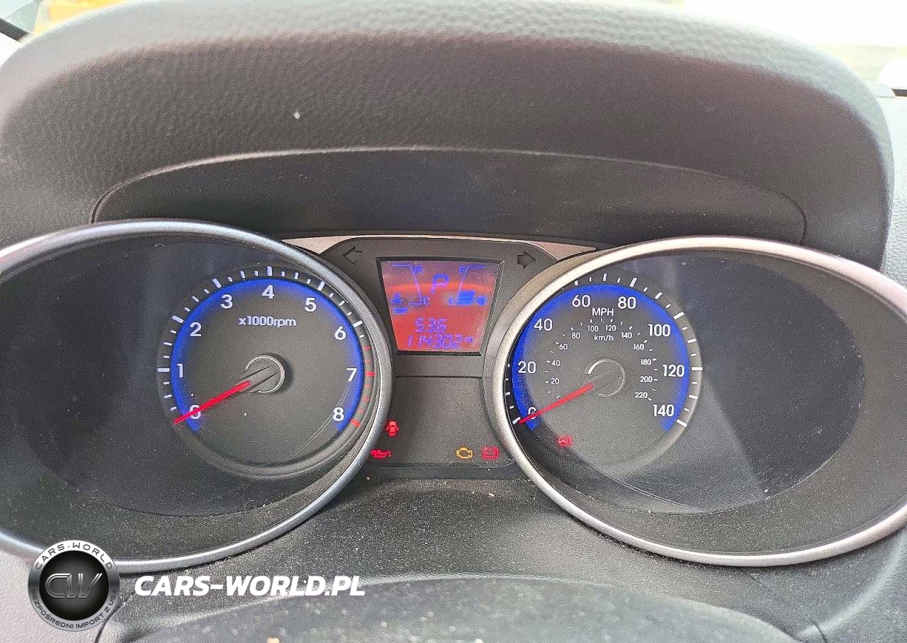 2015 Hyundai Tucson Gls VIN:KM8JT3AF0FU064973 - 9