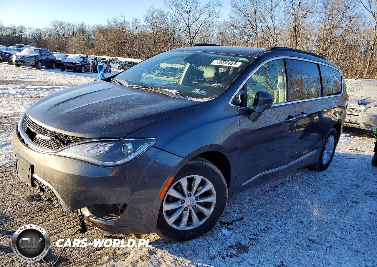 2017 Chrysler Pacifica Touring L