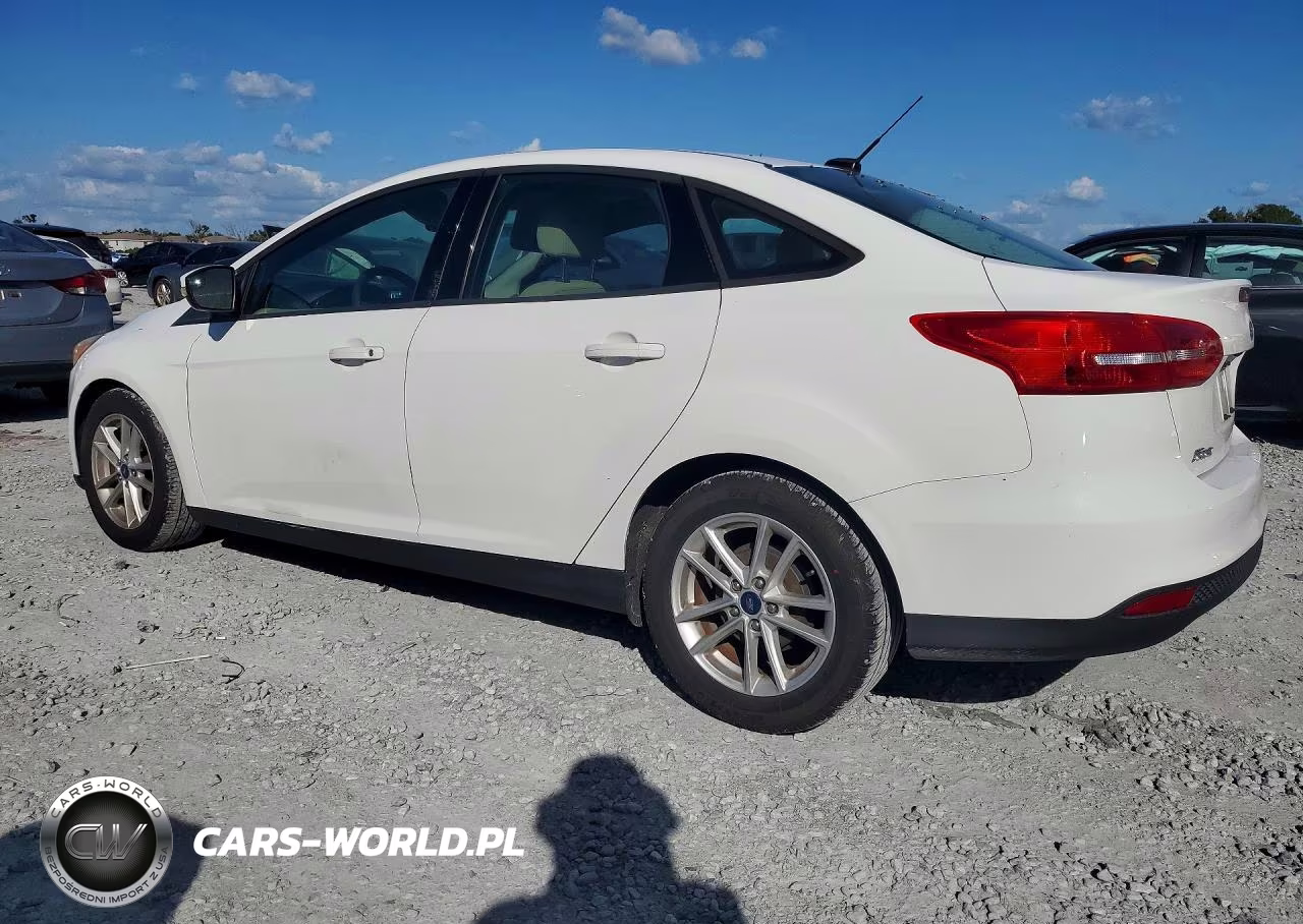 2017 Ford Focus Se VIN:1FADP3F20HL264035 - 2