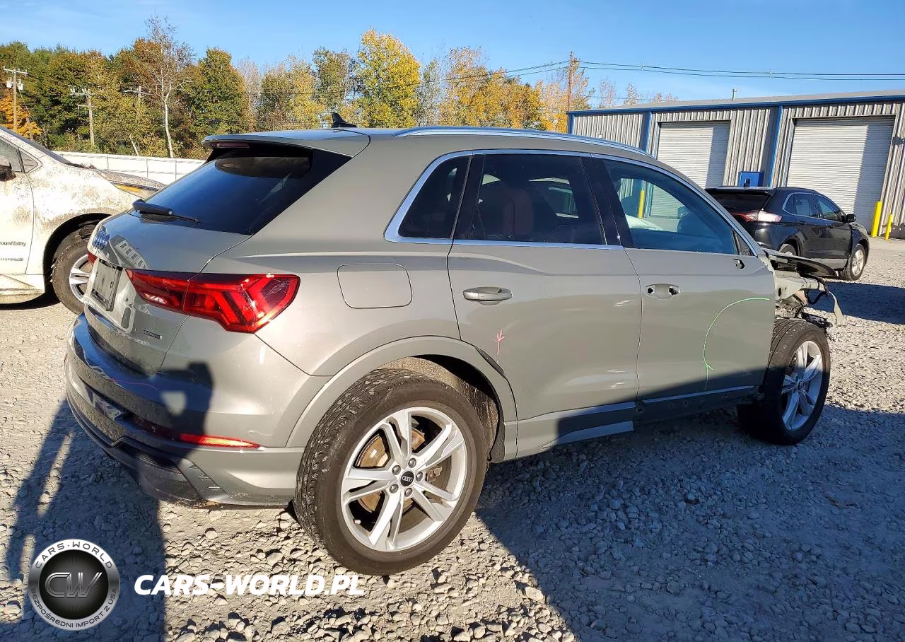 2022 Audi Q3 Premium Plus S Line 45 VIN:WA1EECF36N1005564 - 3