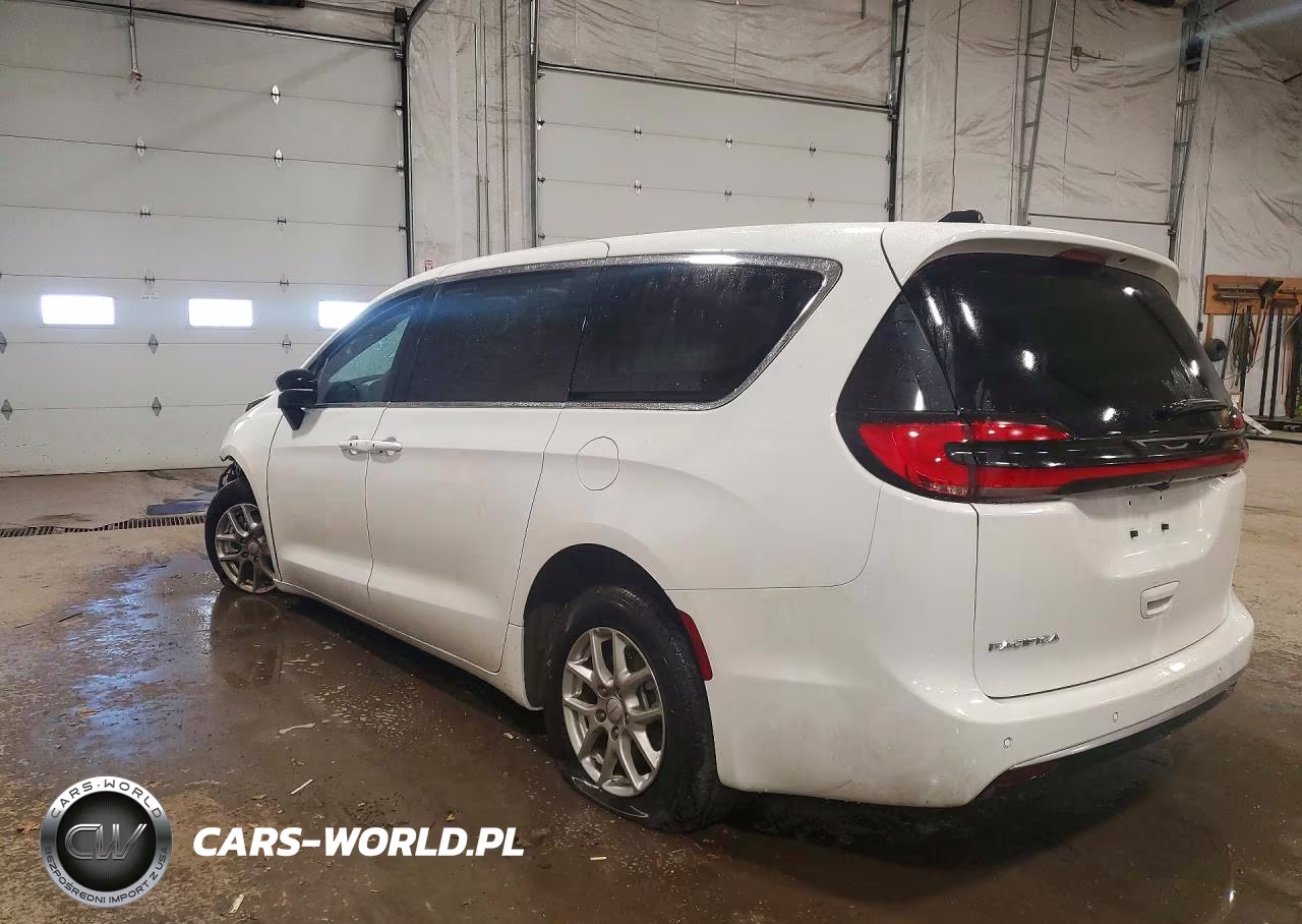 2027 Chrysler Pacifica Select VIN:2C4RC1BG6VR580799 - 2
