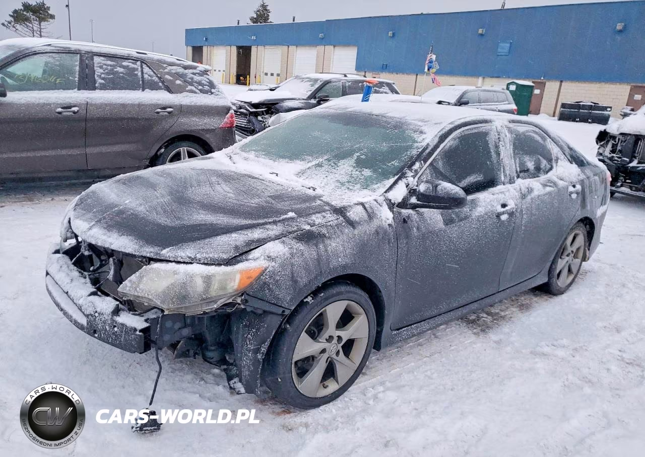 2012 Toyota Camry Base – zdjęcie 1 z 12