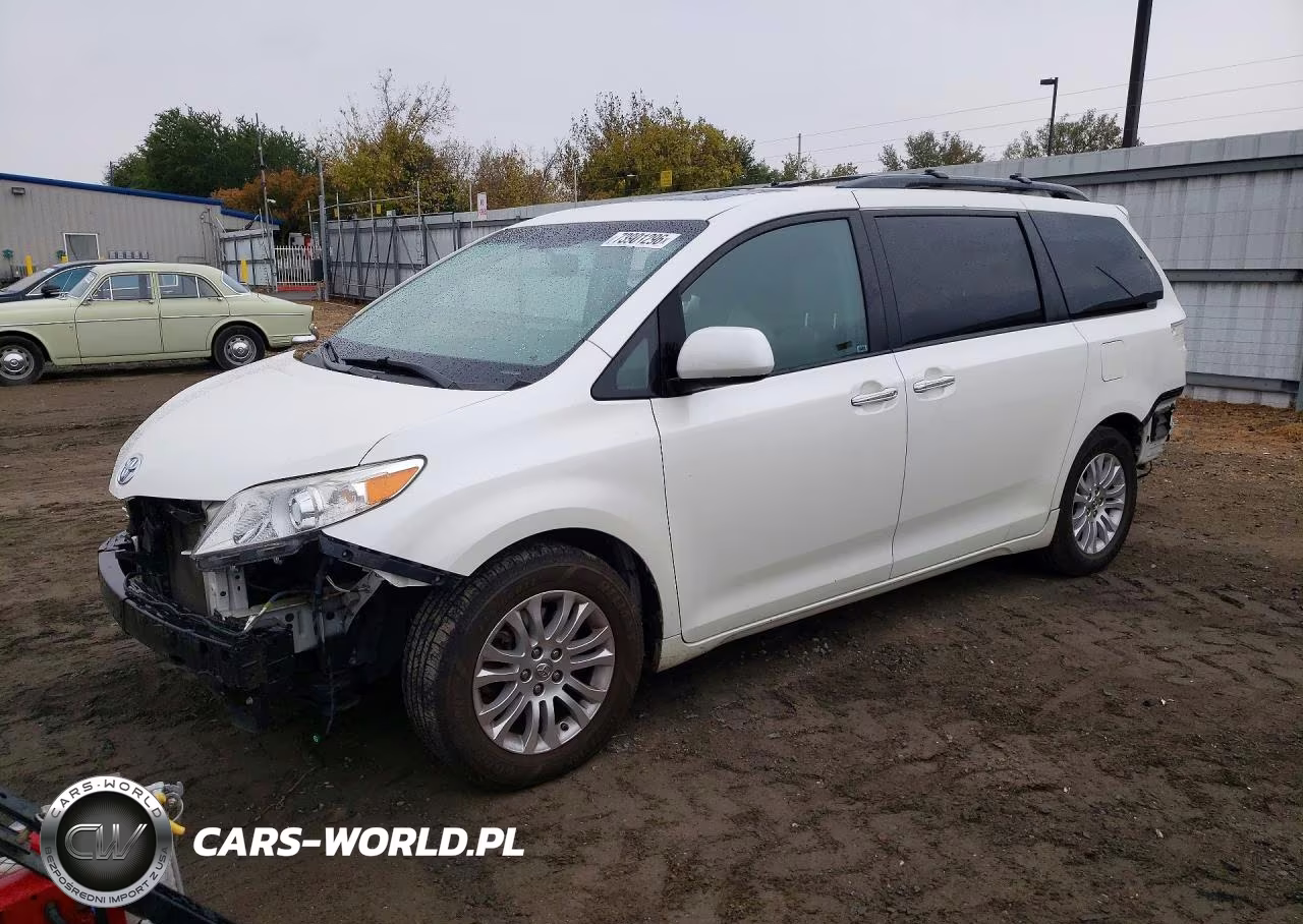 2017 Toyota Sienna Xle 8-Passenger